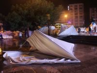 FIRTINA YIKTI GEÇİRDİ