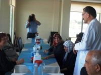 HASTALARIYLA YEMEKTE BİR ARAYA GELDİ