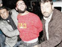 KATİL ZANLISI SİLAHIYLA BİRLİKTE YAKALANDI