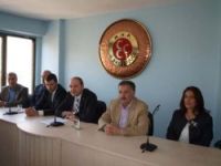 GÜLEROĞLU ADAYLIĞINI AÇIKLADI