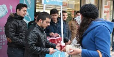 BAFRA ÜLKÜ OCAKLARI KANDİL SİMİDİ DAĞITTI