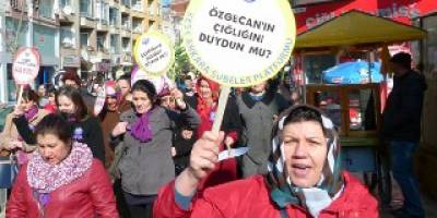 Eğitim-Senliler Kadınlar için Yürüdü