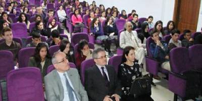 DÜNYA 2'İNCİSİ OKULA SEMİNER