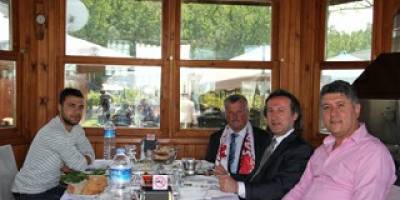ÜNLÜ MEDYUM MEMİŞ HOCA MİDİLLİ’DE