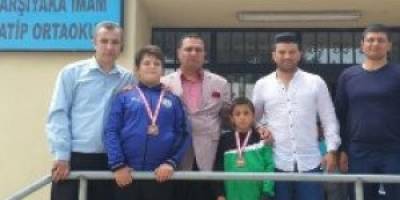Güreşin Yıldızları Karşıya İmam Hatip Ortaokulunda Parlıyor
