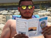 POLİS BOĞULMALARA KARŞI PLAJDA 3 BİN BROŞÜR DAĞITTI