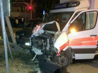 Kaza yerine giden ambulans kaza yaptı