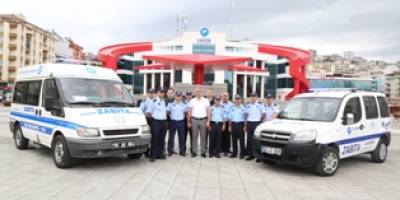 CANİK MUTLU, ZABITASIYLA HUZURLU