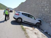 Öğretmen ve eşi kazada yaralandı