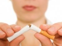 Sigara içme, güneşten korun, yağı azalt