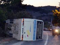 Bafra Belediye Otobüsü devrildi 7 yaralı