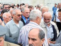 GENÇ’İN ANNESİ SON YOLCULUĞUNA UĞURLANDI