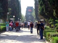 Mezarlıklarda Arefe Günü Yoğunluğu