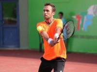 Milli Tenisçi Marsel’den Bayram Hediyesi