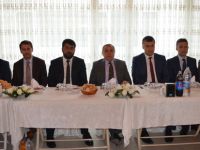Kaymakam Arslan Diyanet-Sen`in yemeğinde