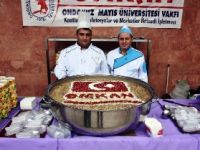 OMÜ’de Türk Bayrağı Motifli Aşure