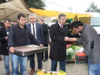 BAŞKAN SARICAOĞLU, ‘İLÇEMİZDE BİN BEŞ YÜZ KİŞİLİK AŞURE DAĞITTIK’