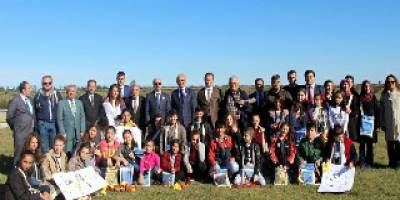 Kuş cennetinde öğrenciler ders işledi