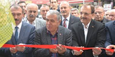 Karagöz iletişimden görkemli açılış