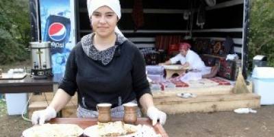 Kıl Çadırda Yöresel Lezzet