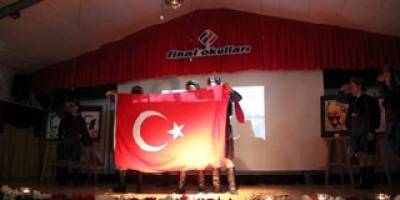 Final Okulları Atatürk’ü Andı
