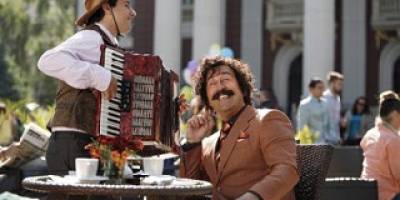 Cem Yılmaz Yeni Filmi İçin İzmir’e Geliyor