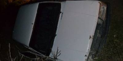 Bafra`da araç kanala düştü