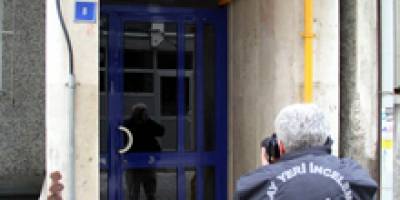 HIRSIZ GİRDİĞİ EVDEN 7 BİN LİRA ÇALDI