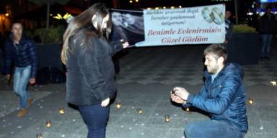 Benimle evlenirmisin güzel gözlüm