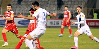 Samsunspor kan kaybetmeye devam ediyor
