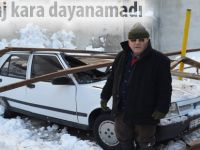 Bafra'da kar garajı çökertti