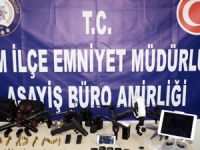 Ev değil cephanelik