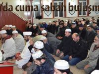 Cuma sabahları camiler dolup taşıyor