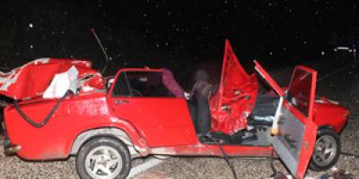 Feci kaza 3 ölü 1 yaralı