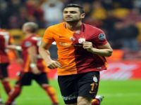 Taraftar Burak Yılmaz,ı ıslıkladı