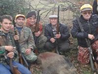 Alaçam'da domuz sürek avı yapıldı