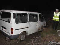 Direksiyon hakimiyetini kaybetti : 2 yaralı