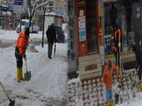 Bafra Belediyesinin karla mücadelesi sürüyor