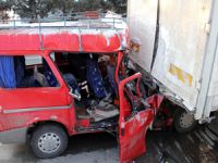 Kamyonun altında kaldı