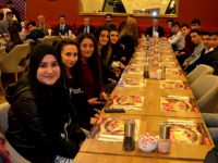 Bafra Genç İş Adamlarından Öğrencilere Birliktelik Yemeği