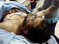 Çarşamba'da bıçaklı saldırıya uğrayan bir kişi ağır yaralandı.