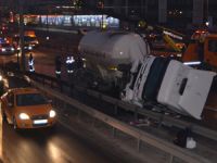 Beton tankeri kaza yaptı