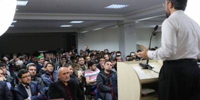 İhsan Şenocak Gençlerle Buluştu