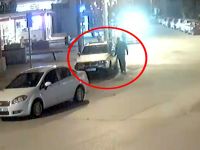 Bafra`da araçlara zarar veren kişi kameraya takıldı