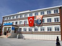 BAKAN KILIÇ DEDESİNİN ADINI TAŞIYAN OKULU HİZMETE AÇTI