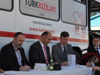 VELİLERDEN KIZILAY’A KAN BAĞIŞI