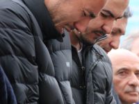 Umut Bulut Baba acısı ile sahaya çıkacak