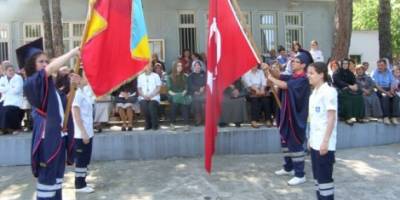 BAFRA ANADOLU SAĞLIK MESLEK LİSESİ'NDE MEZUNİYET TÖRENİ