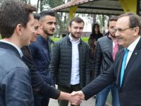 BAŞKAN ŞAHİN ÜNİVERSİTELİLERLE BULUŞTU