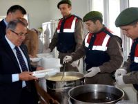 Kelikler İlköğretim Okulundan  “Onların Menüleri Değil, Hedefleri Zengindir” Projesi